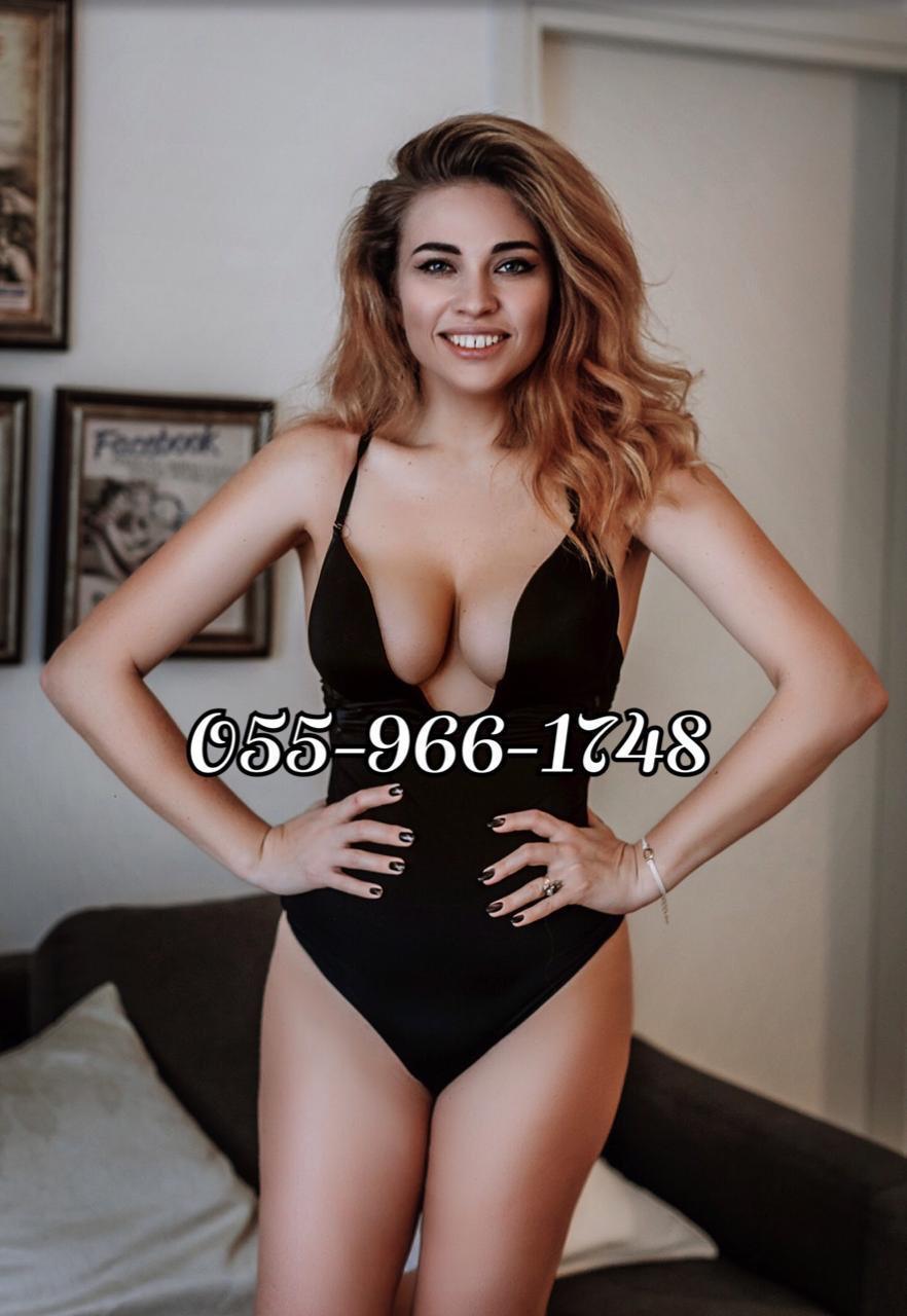 838CB240 8423 4D9B A71B 466DD8555F87