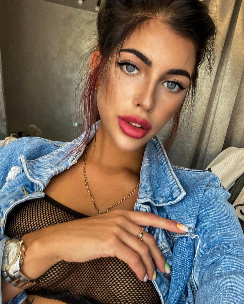 BB4DE490 784D 40B1 9AB7 806E88E04748