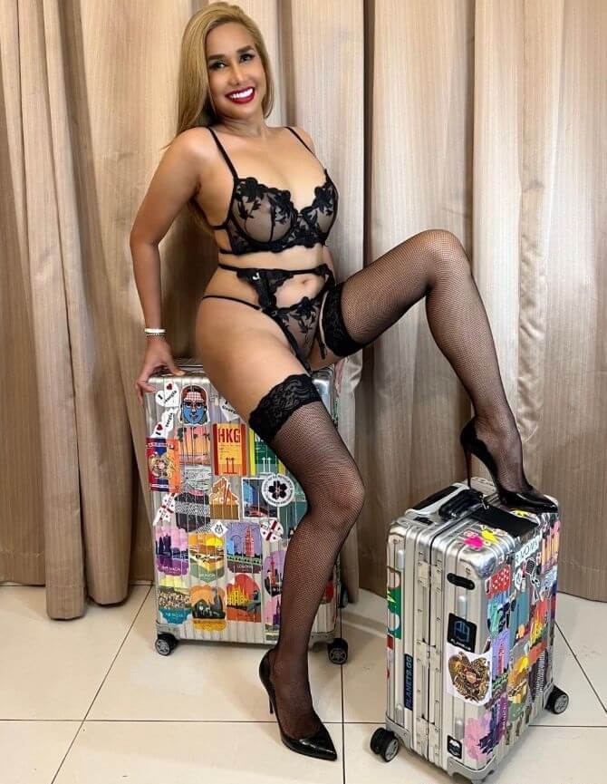 1657120521755717892_large 1657120521755717892 large