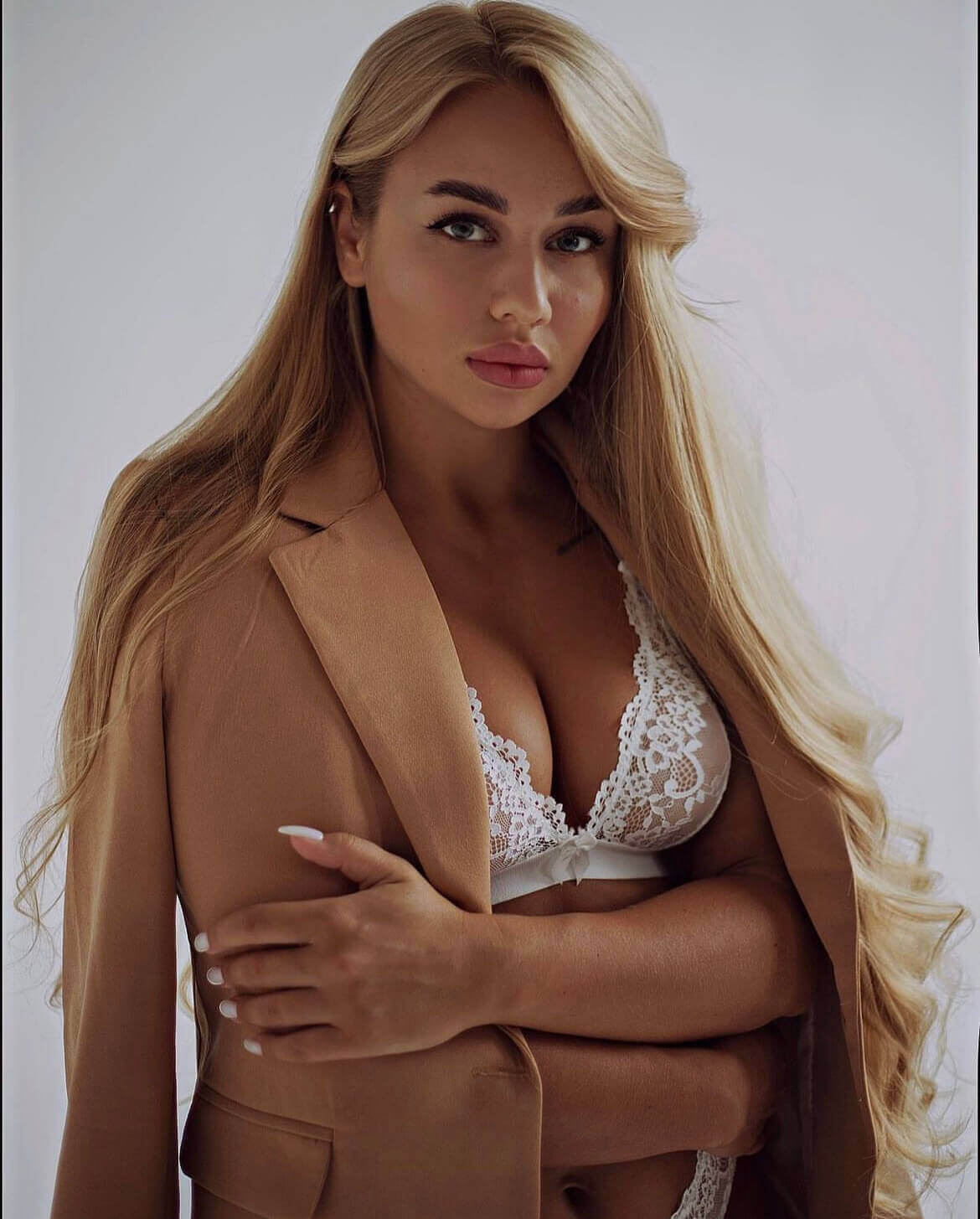 DBC45AA1 3FB8 417F B08A 298FBFD9E97D