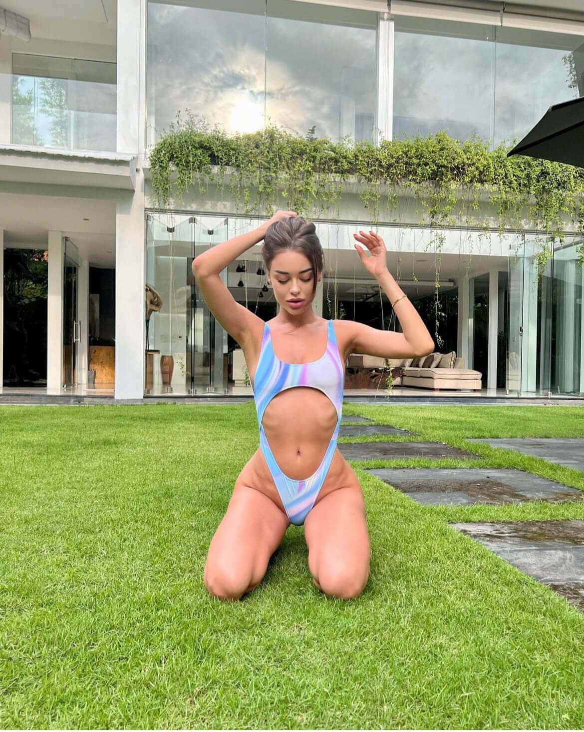 4910817B-921D-4145-963F-7DFB0F95455A 4910817B 921D 4145 963F 7DFB0F95455A